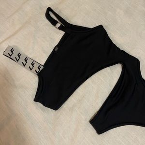 LF CUT OUT BODYSUIT
